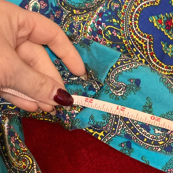 Talbots 16P, cropped signature style side, zip pants in bright paisley pattern - Picture 5 of 8